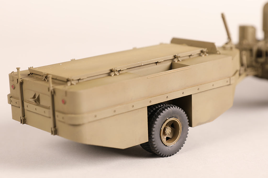 1:35 GMC DUKW-353 with WTCT-6 Trailer