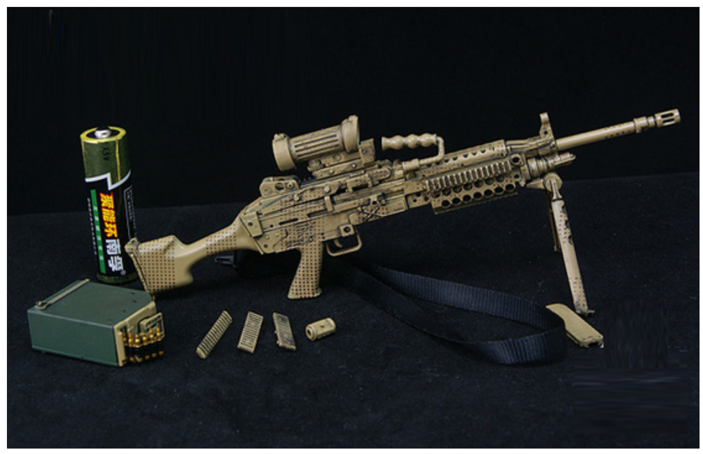 1:06 CAMO M48 LIGHT MACHINE GUN (LMG)