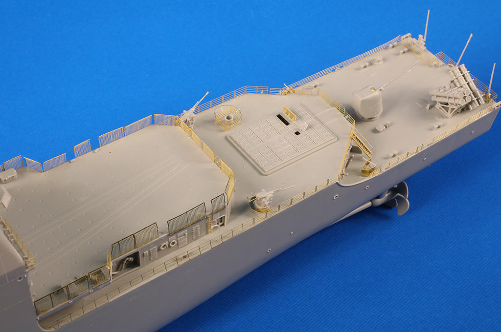 1:200 USS Mobile Bay CG-53