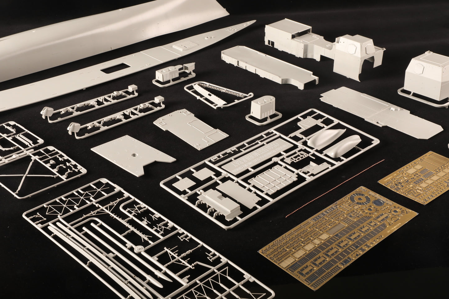 1:200 USS Mobile Bay CG-53
