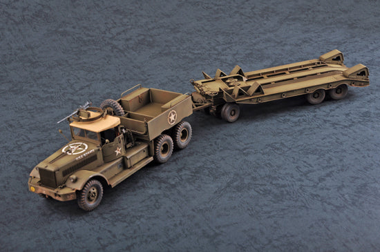 1:35 M19 Tank Transporter with Soft Top Cab