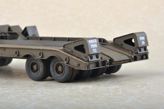 1:35 M19 Tank Transporter with Hard Top Cab