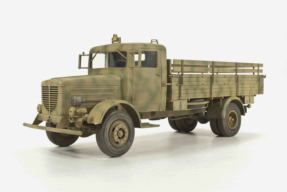 1:35 German Military 4x4 Truck Bussing NAG L4500A